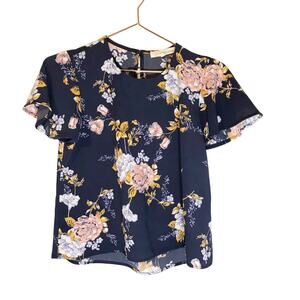 Rewind floral flutter sleeve blouse size XS